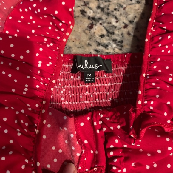 Lulu’s Red Polkadot Ruffle Top M - Picture 3 of 4